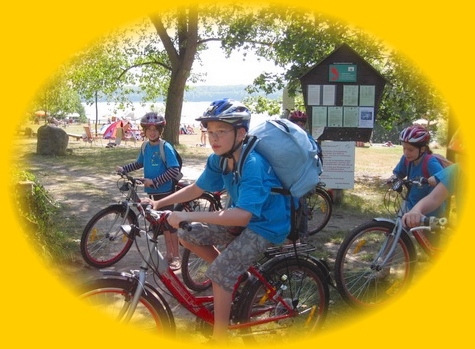 englisch camp ferien kinder auf fahrrad